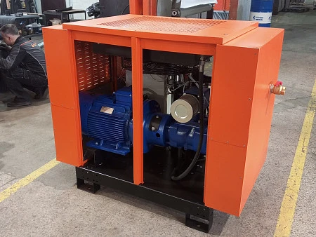 Станция компрессорная электрическая для неотапливаемого цеха шумозаглушенная ЗИФ-СВЭ 3,5/0,7 ШР с пакетом "Север"