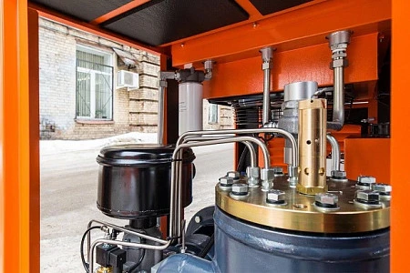 Станция компрессорная электрическая с частотным регулированием ЗИФ-СВЭ-3,5/1,0 ШМЧ