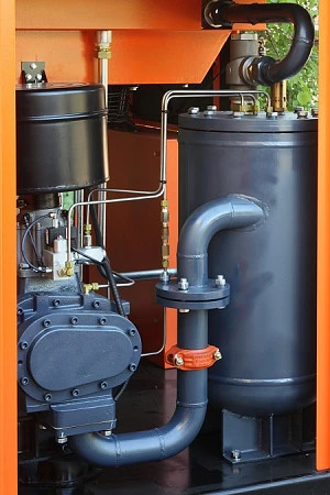 Станция компрессорная электрическая с частотным регулированием ЗИФ-СВЭ-13/1,0 ШМЧ